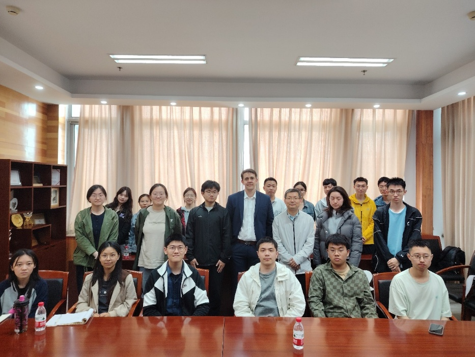 新澳门六合彩直播